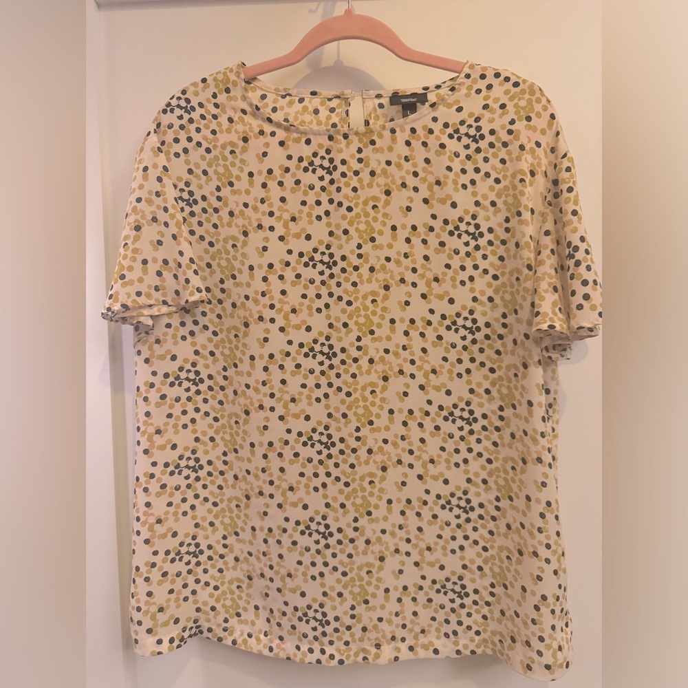 Cream polka dot black green yellow short sleeve flutter sleeve top size large
